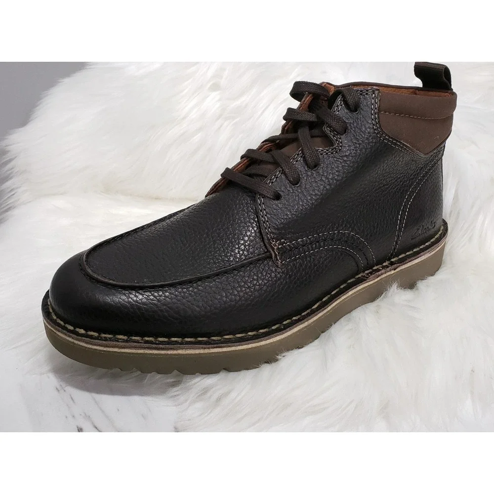 NEW NO BOX Clarks Mens Eastridge Peak Dark Brown SIZE 8.5‎ LEATHER BOOTS SHOES